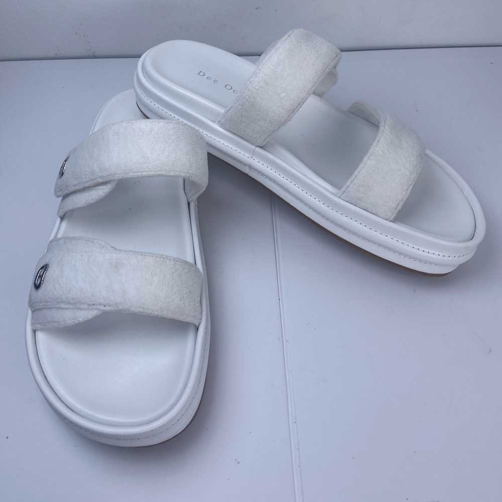 Dee Ocleppo NWOT Finland White Double Strap Sandal Slides